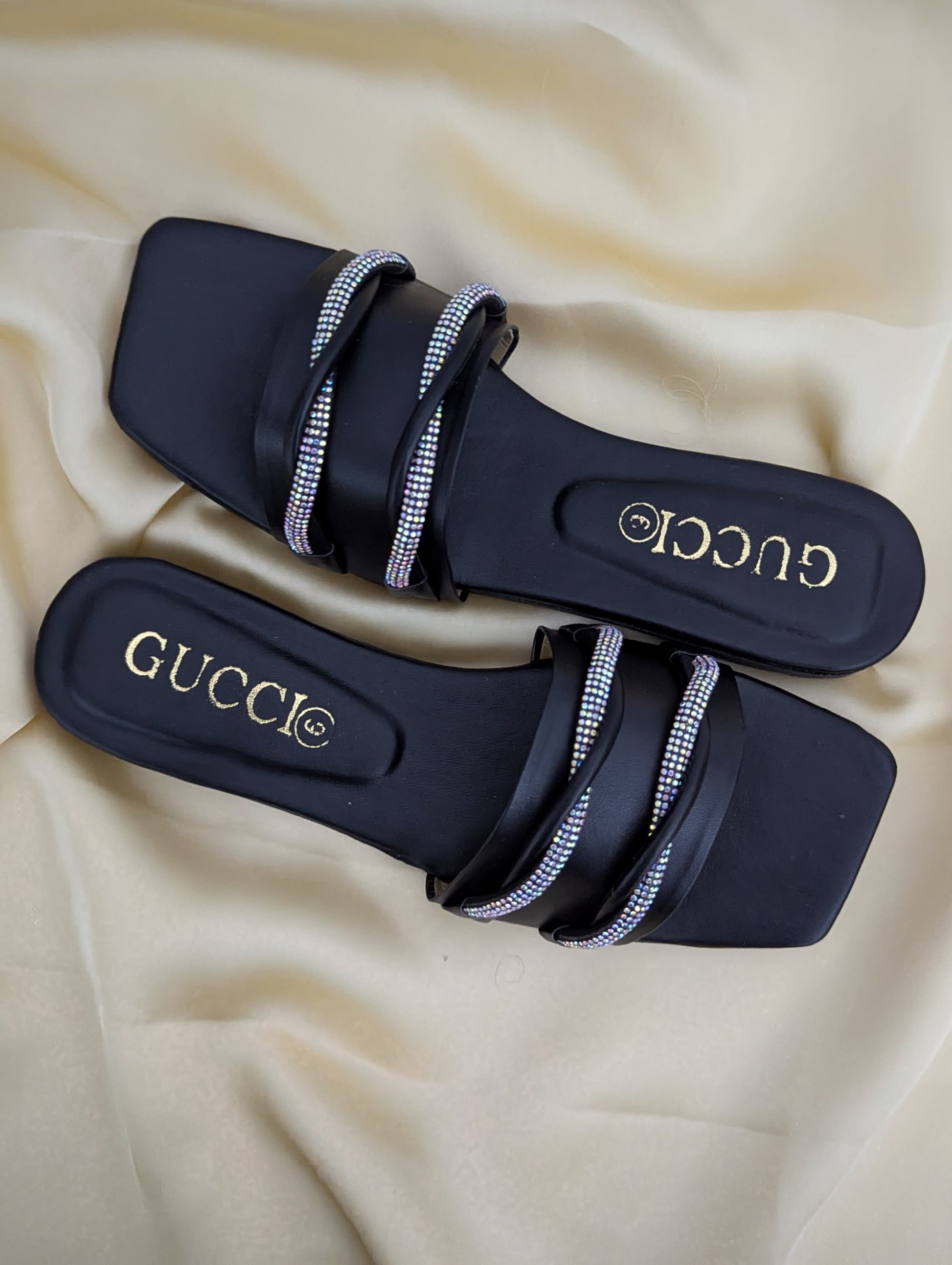 DAILY ROUND LINE COMFY FLATS - BLACK