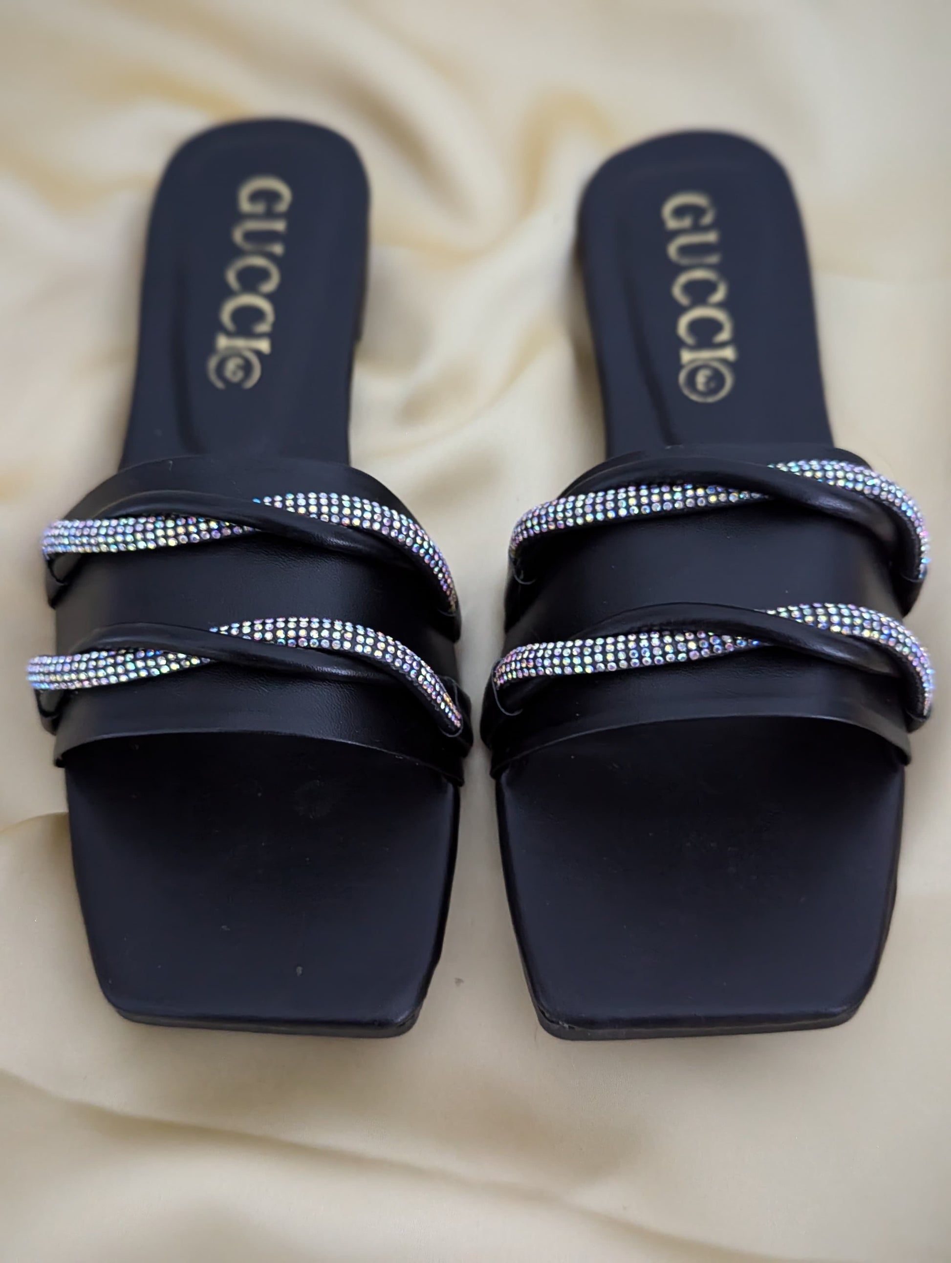 DAILY ROUND LINE COMFY FLATS - BLACK