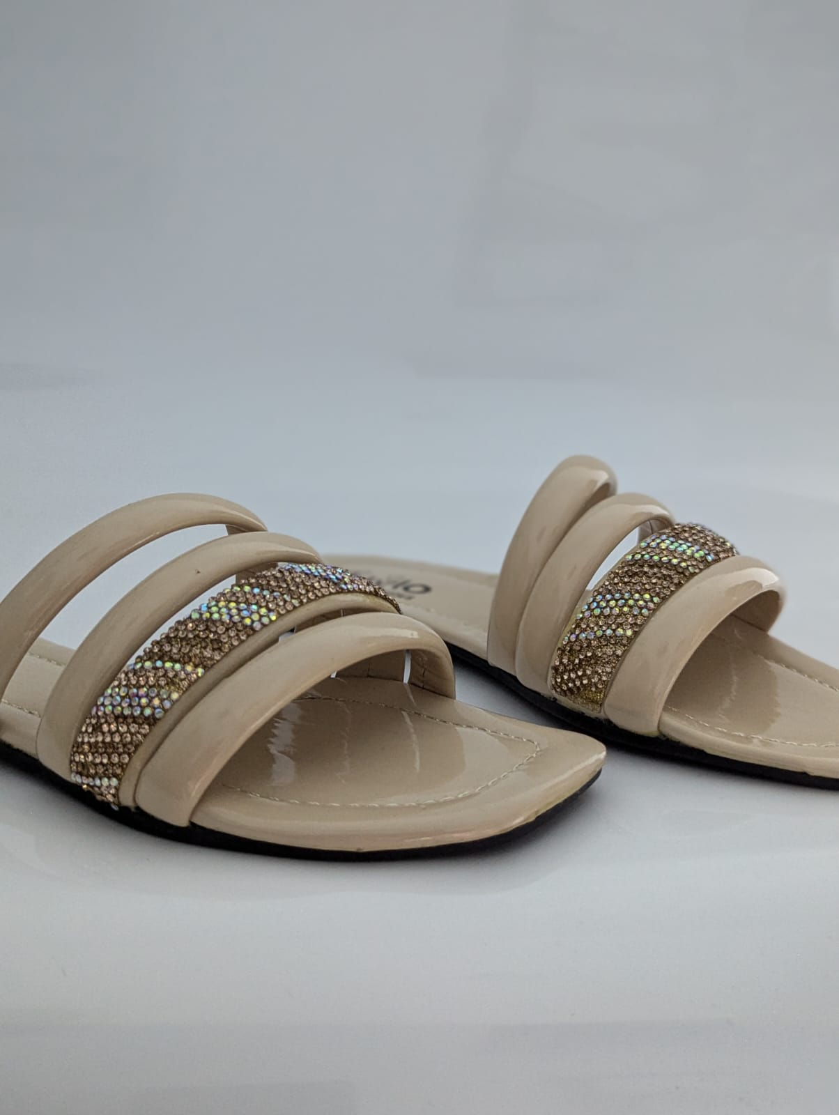 DAILY SHINE STRIPES COMFY FLATS - FAWN
