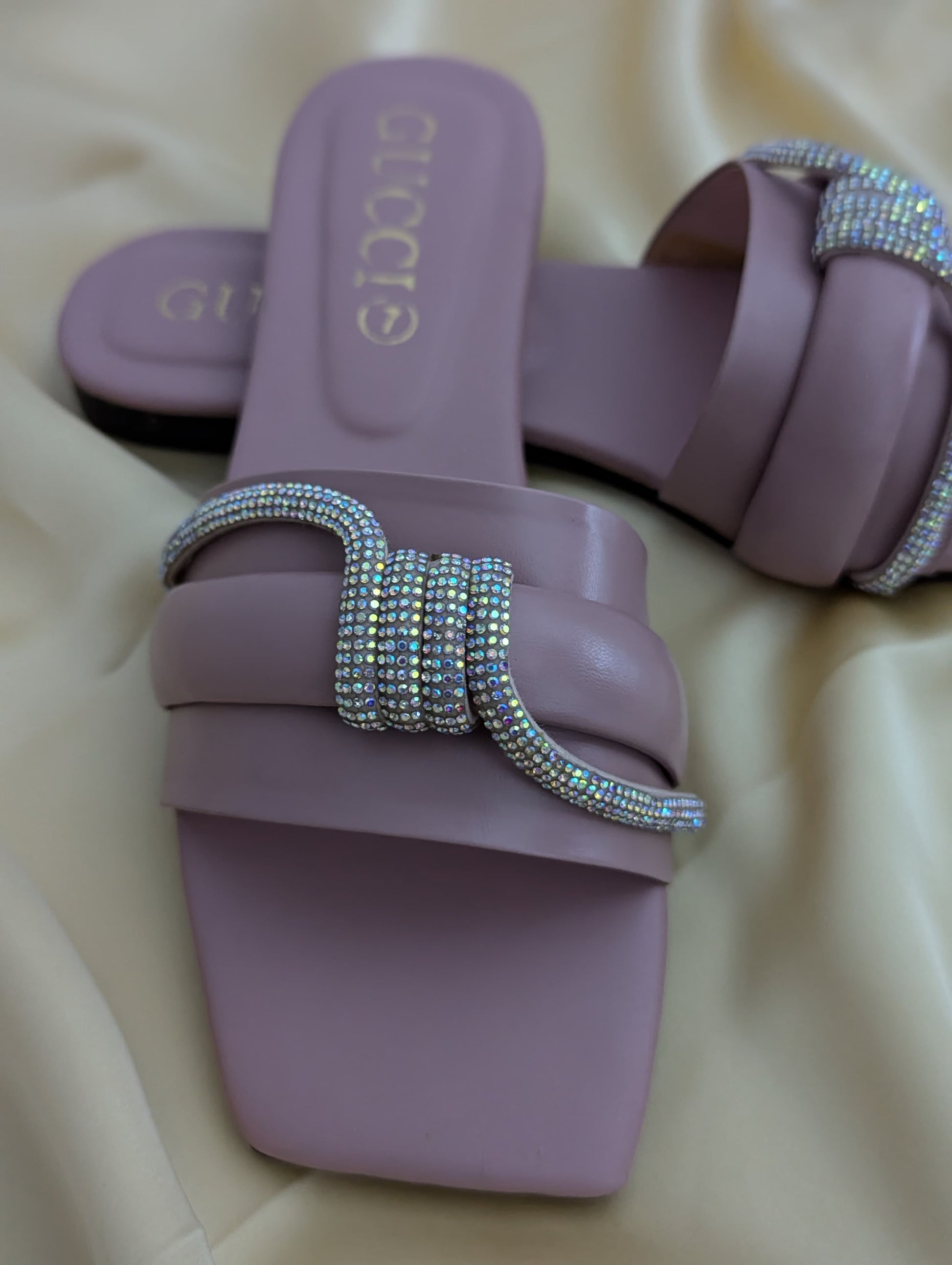 DAILY DIAMOND COMFY FLATS - PINK
