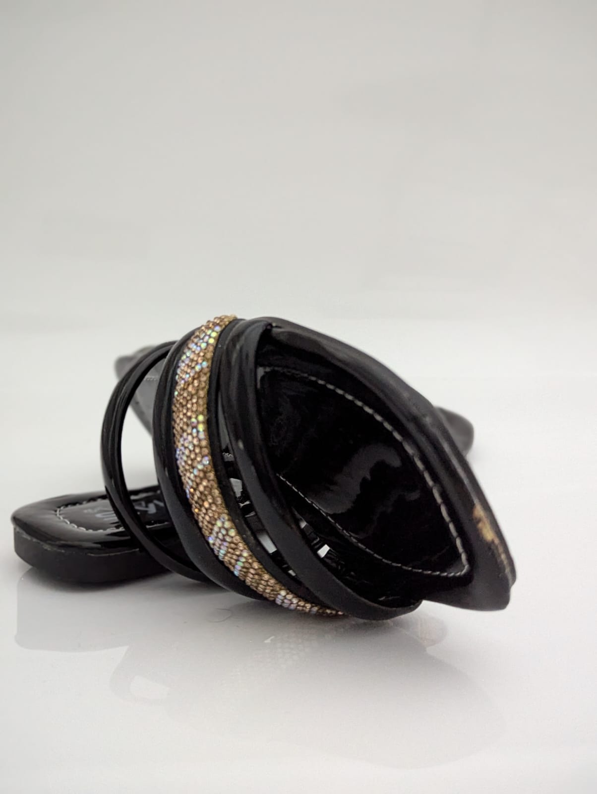 DAILY SHINE STRIPES COMFY FLATS - BLACK