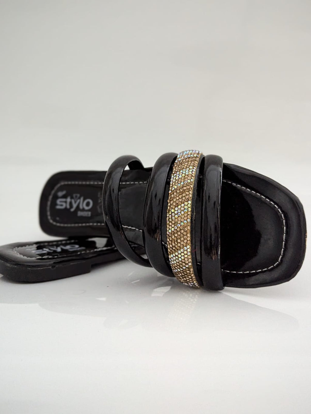 DAILY SHINE STRIPES COMFY FLATS - BLACK