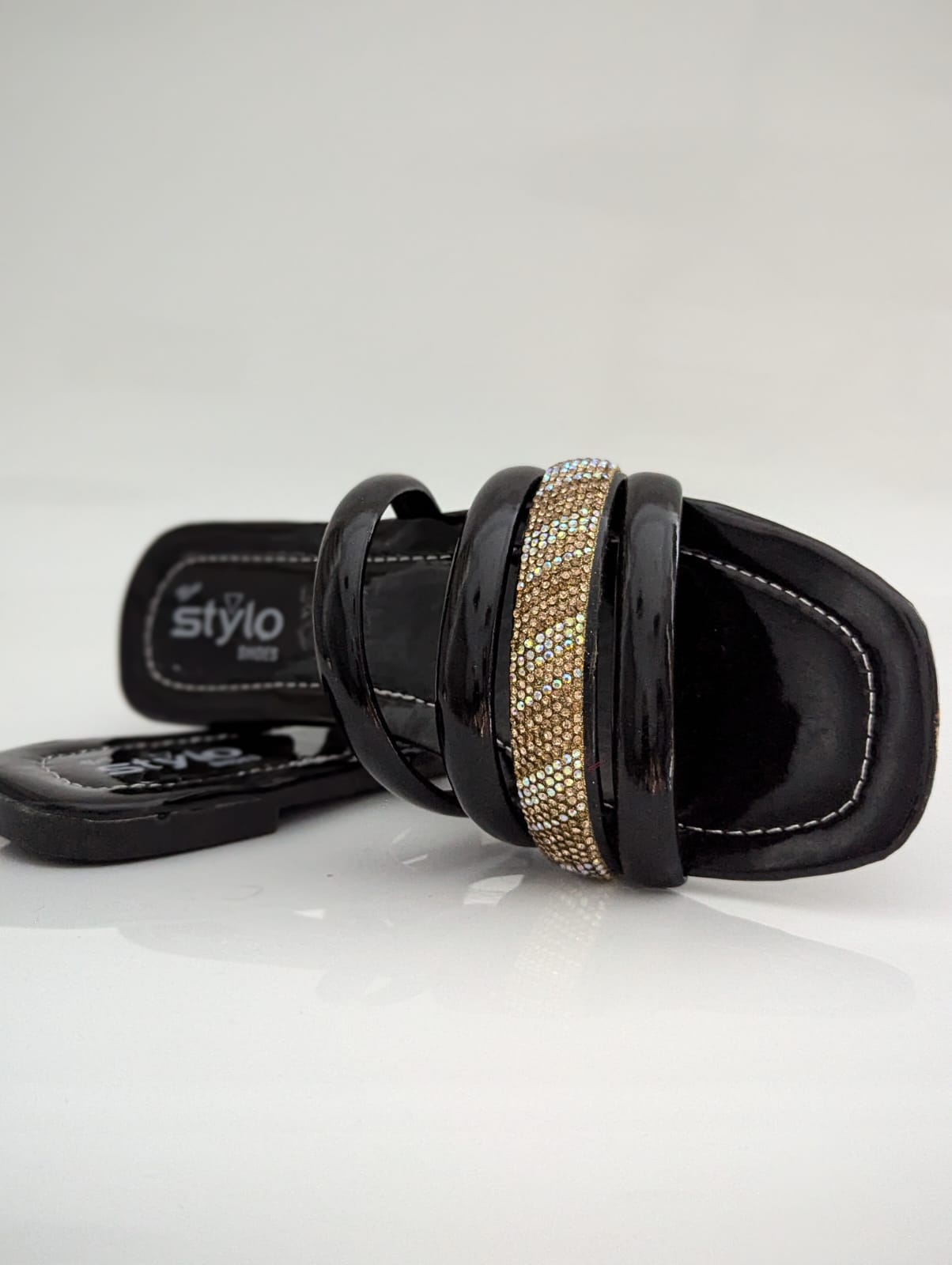 DAILY SHINE STRIPES COMFY FLATS - BLACK