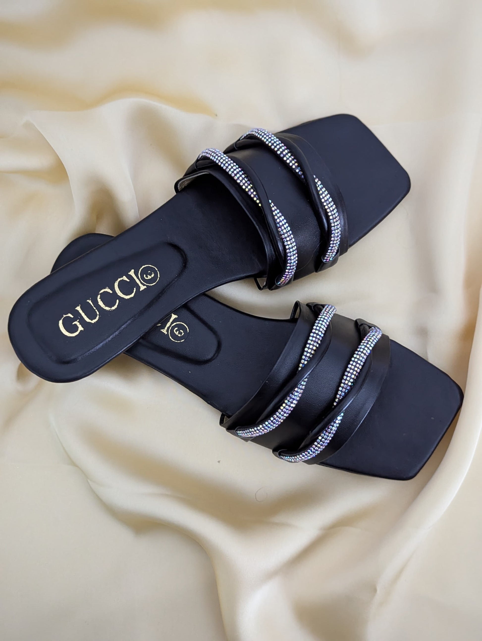 DAILY ROUND LINE COMFY FLATS - BLACK