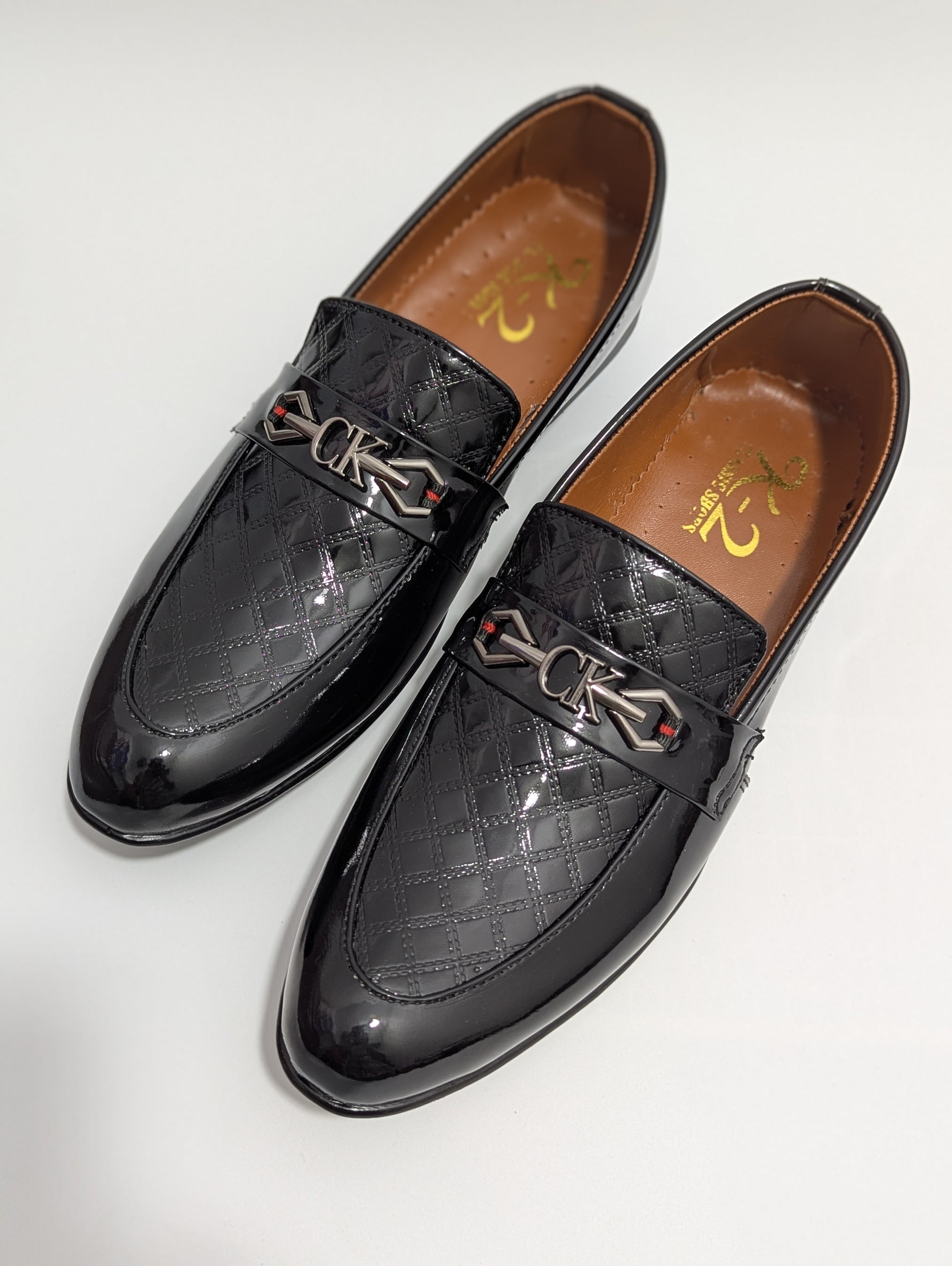 Square Textured Shine Moccasiono Shoes - Black