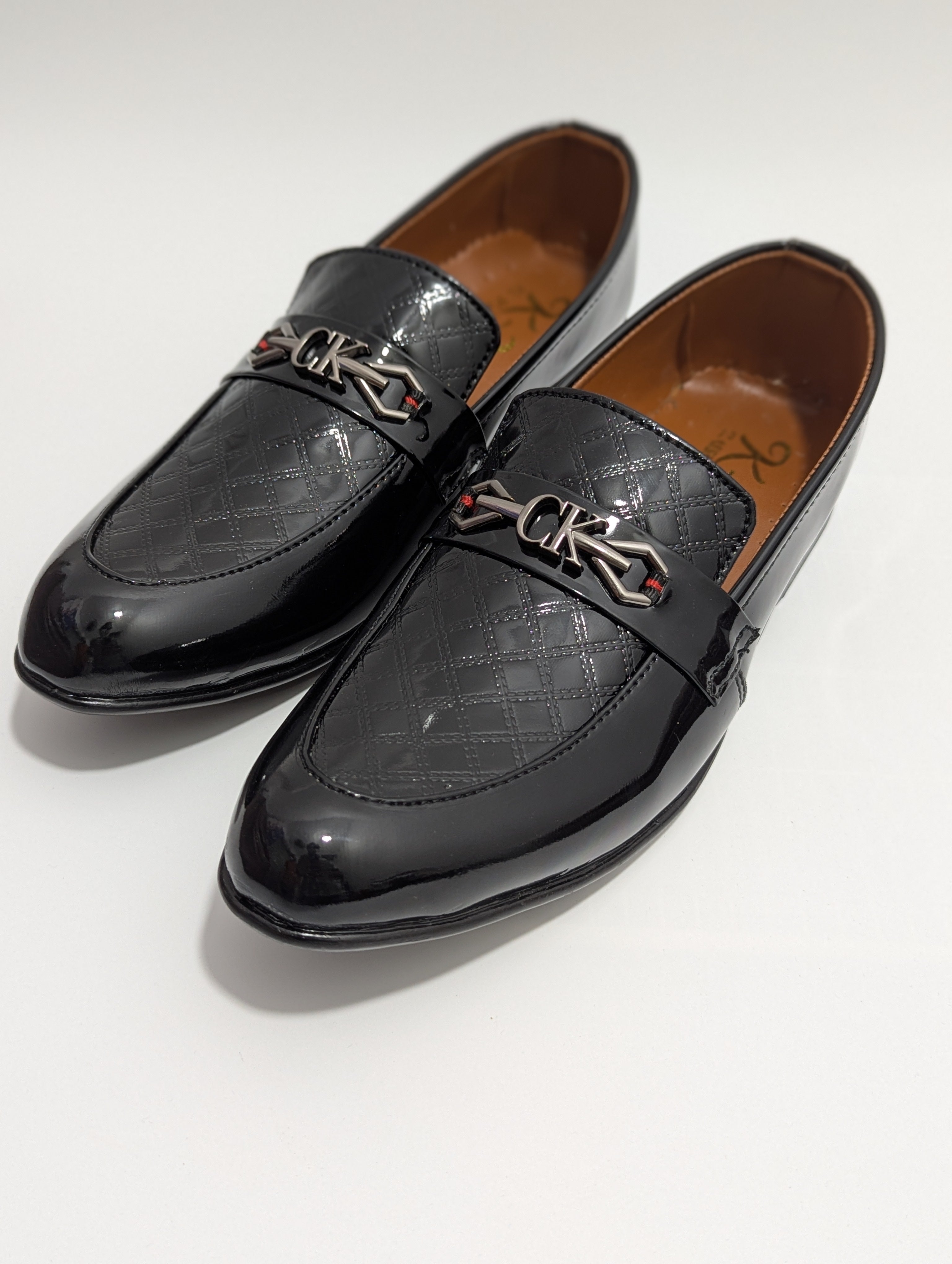 Square Textured Shine Moccasiono Shoes - Black